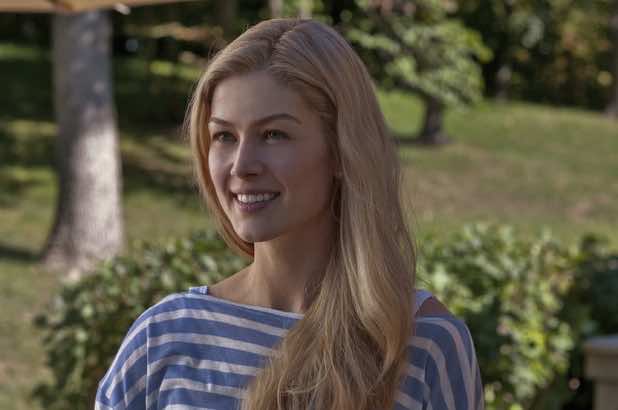 movies-gone-girl-rosamund-pike-amy-dunne