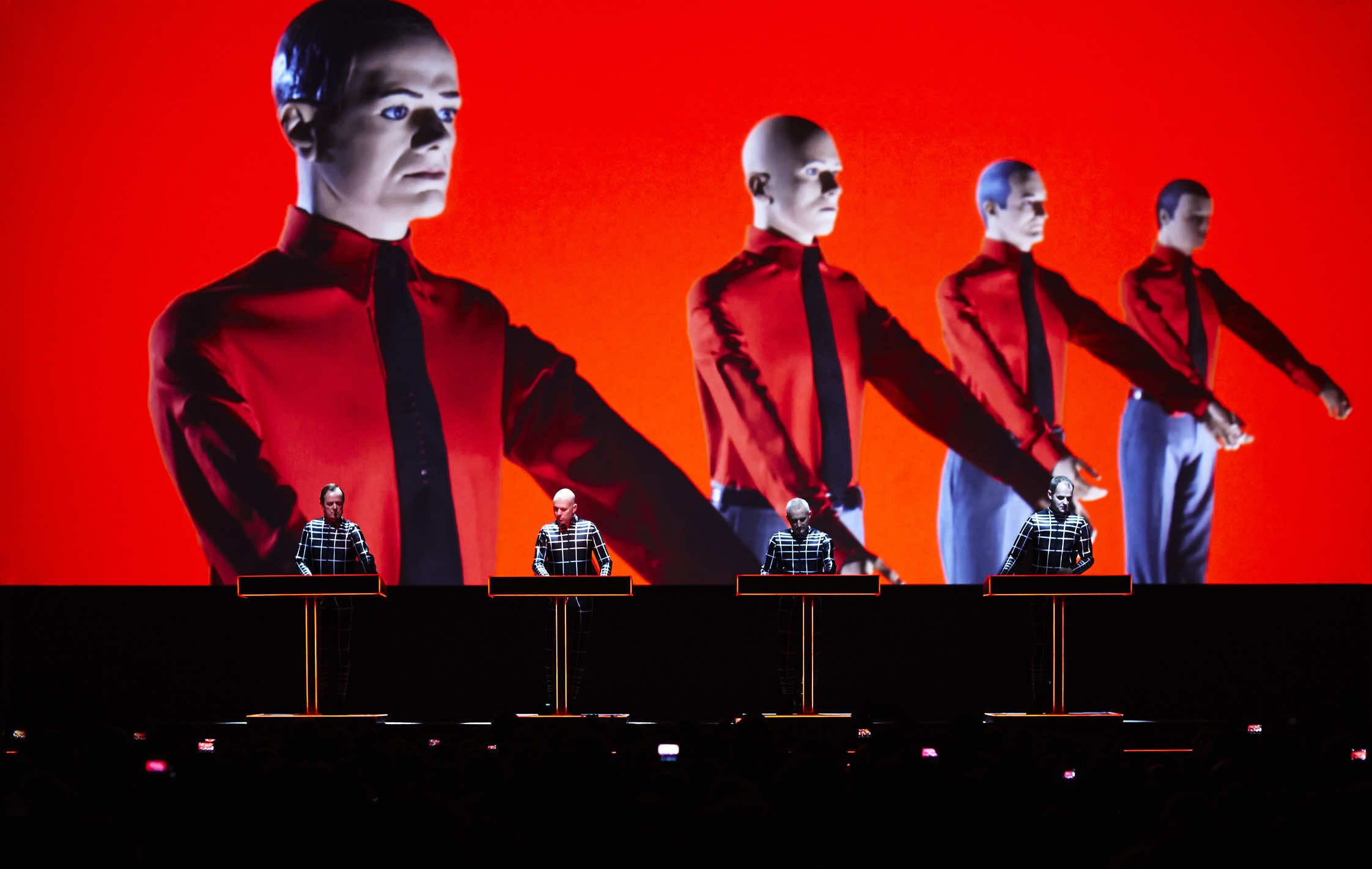 KRAFTWERK 3D Der Katalog 1 2 3 4 5 6 7 8 Kunstsammlung NRW Düsseldorf 2013