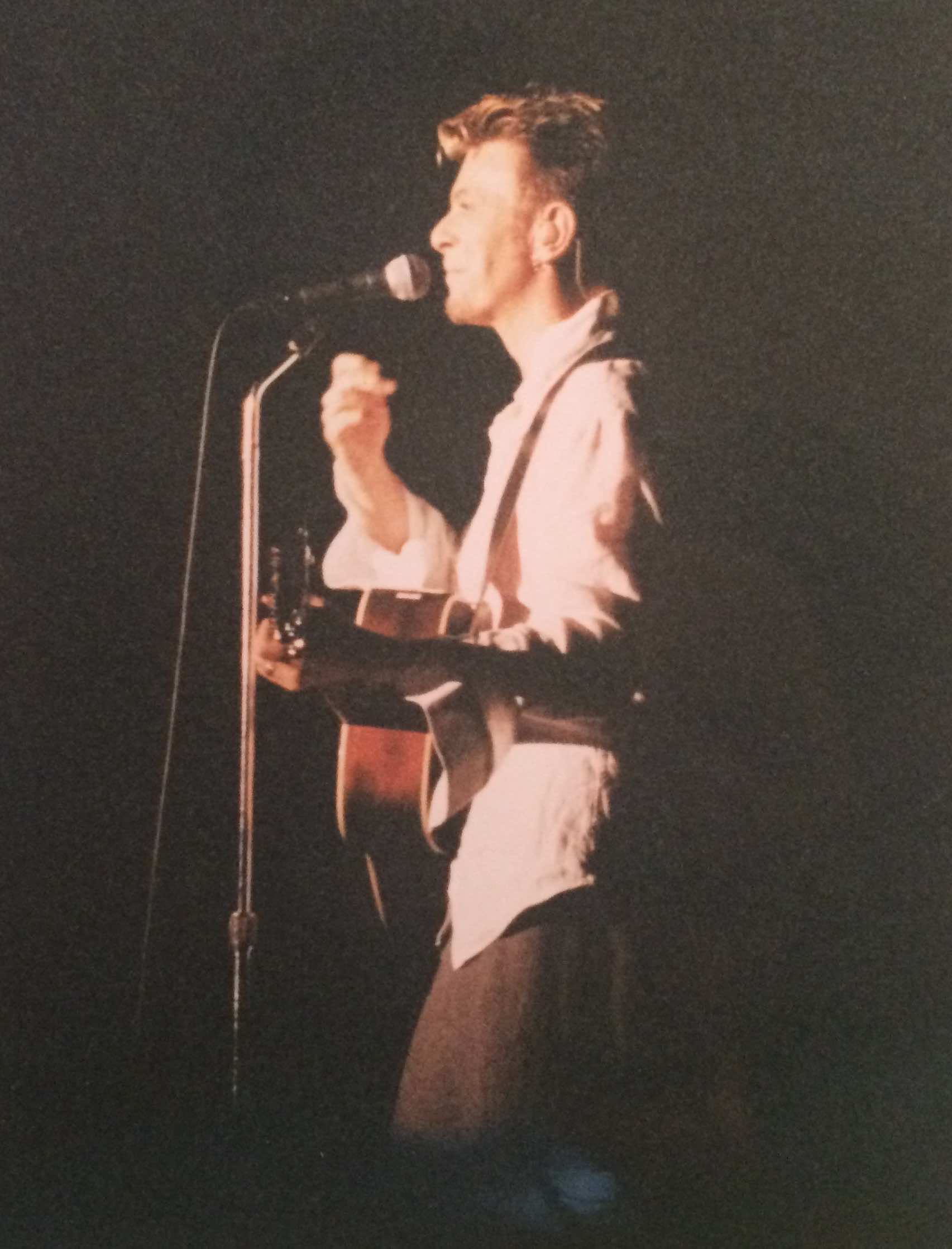 David Bowie by Kelley Curtis Chili PepperA1 10-7-97