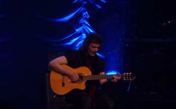 Steve Hackett channels all that’s engaging about prog and doesn’t forget harmonies — live review