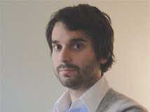 An interview with Queen of Earth director Alex Ross Perry in Miami New Times and more