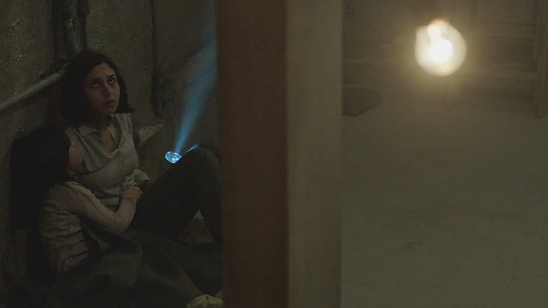 under-the-shadow-movie-image-3