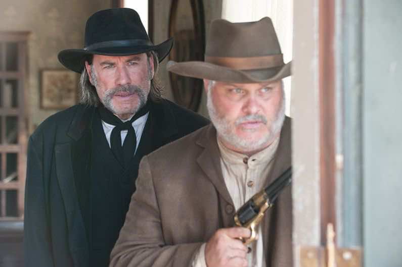 1470709834_focusworld_inavalleyofviolence_ethanhawke_johntravolta_tiwest_johntravolta_bio-796x529