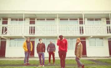 Campfire Social’s harmony-driven indie pop wins over Boaty Weekender cruisers